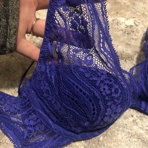 Calvin Klein Blue Laced Bra 30C